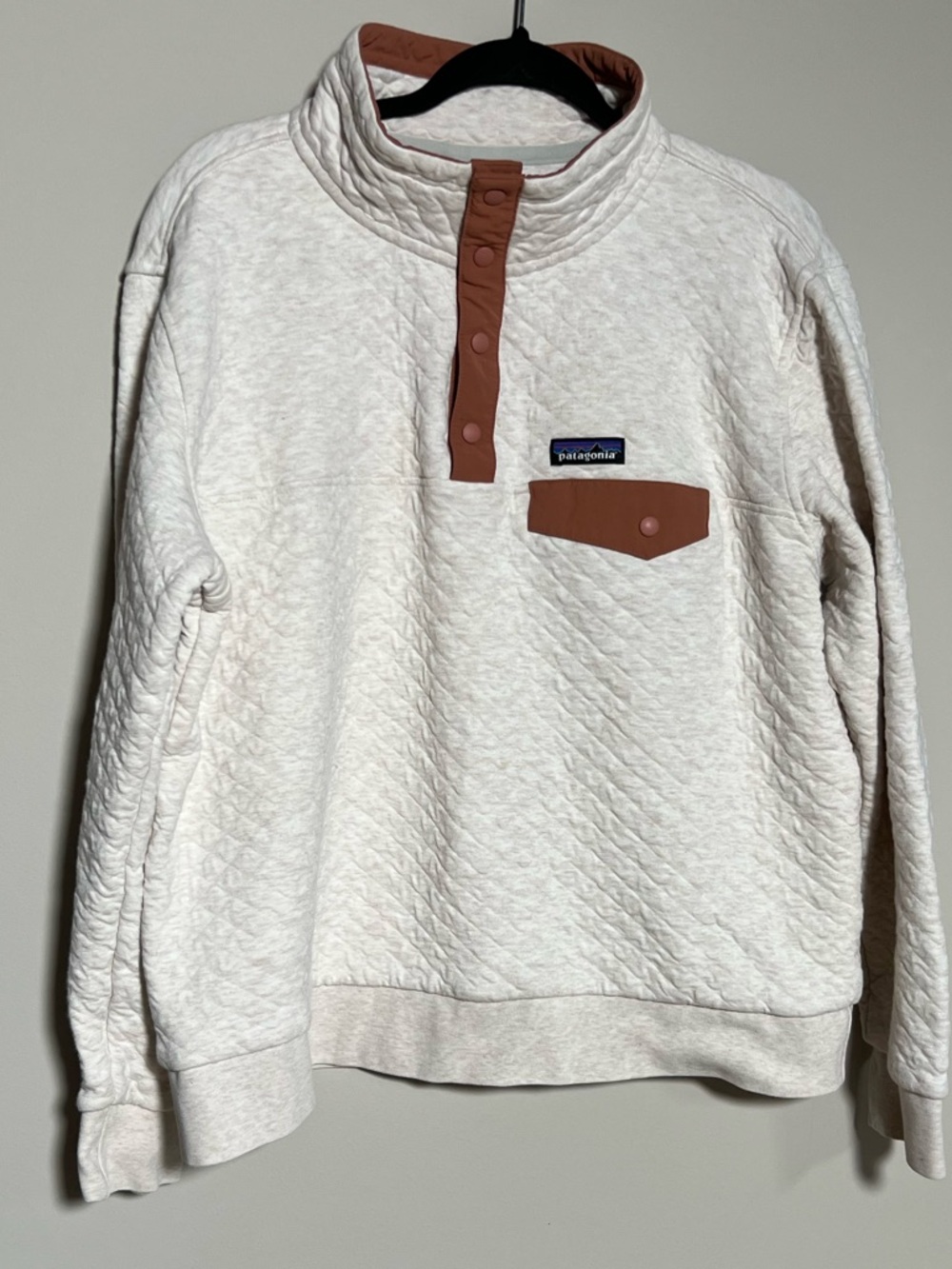 Patagonia Women's Cream Quilted Snap Pullover with Brown Trim